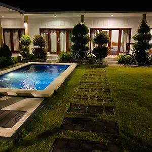  Villa Pintu Biru